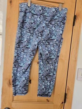 Chico's Navy and Light Blue Coral Nautical Print Cropped Leggings Large